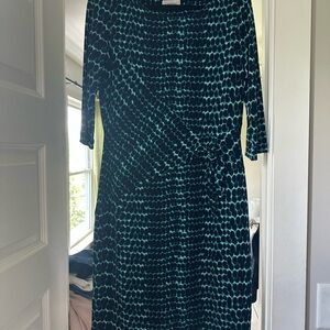 Calvi. Klein  Green Patterned Dress- L